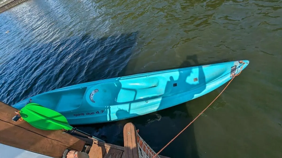 Båthotell Floating Home Berlin Tyskland